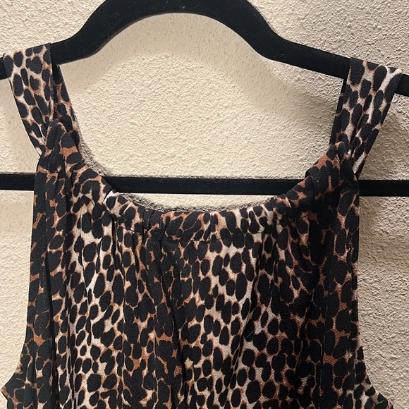 Leopard Animal Print Keyhole Halter Flowy Blouse - Picture 5 of 7